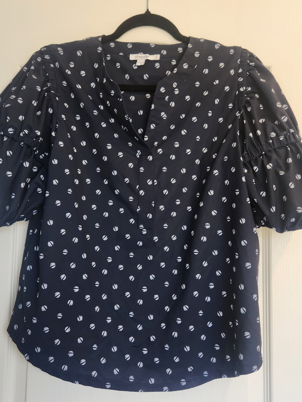 Chico's Navy Blue V-Neck Puff Sleeve Dot Blouse M Euc